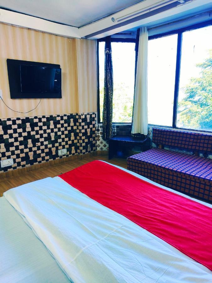 Hotel Holiday Dalhousie - Near Ghandhi Chowk Mall Road Bagian luar foto