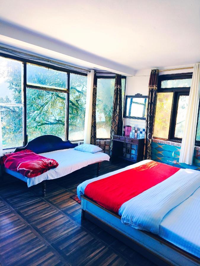 Hotel Holiday Dalhousie - Near Ghandhi Chowk Mall Road Bagian luar foto